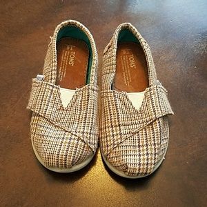 Plaid tiny Toms